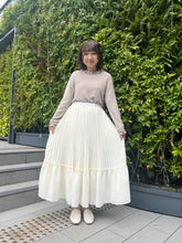 將圖片載入圖庫檢視器 #VHB426 // 百 搭 細 褶 傘 裙
