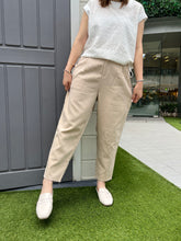 將圖片載入圖庫檢視器 #VHB422 // 半 半 木 耳 邊 西 褲
