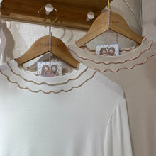 將圖片載入圖庫檢視器 #VHT645 // 棉 花 糖 拼 色 捲 邊 Basic Tee
