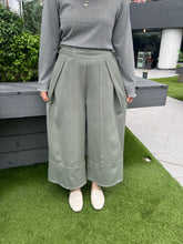 將圖片載入圖庫檢視器 #VHB424 // 雙 帶 明 線 闊 褲
