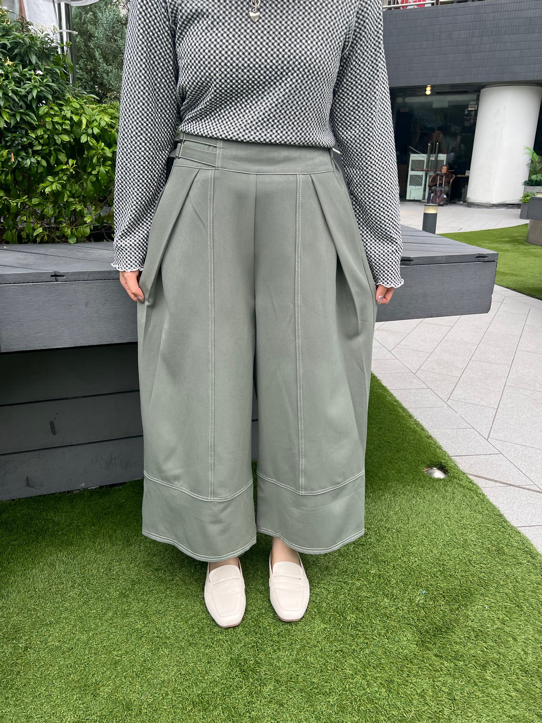 #VHB424 // 雙 帶 明 線 闊 褲