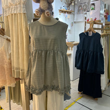 將圖片載入圖庫檢視器 VHT629 // 日 系 索 索 料 Ruffle 背 心
