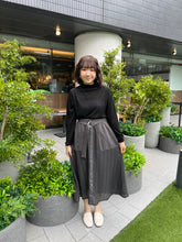 將圖片載入圖庫檢視器 #VHB427 // 拼 接 窿 窿 半 裙
