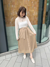 將圖片載入圖庫檢視器 #VHB427 // 拼 接 窿 窿 半 裙
