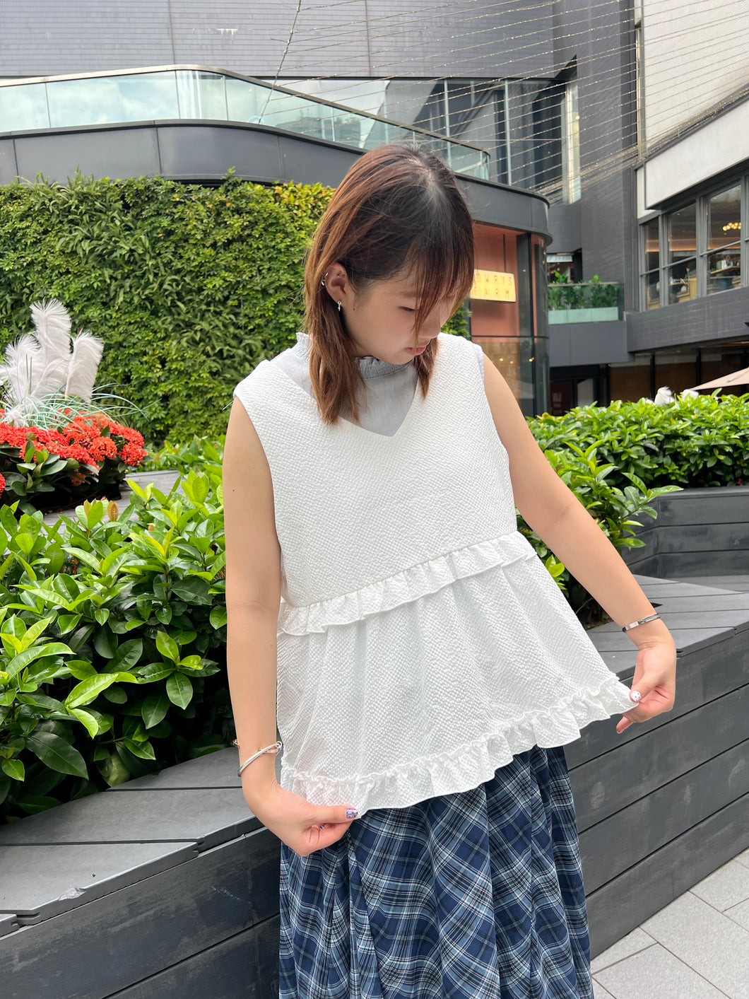 #VHT631 // 日 系 Ruffle V 領 背 心