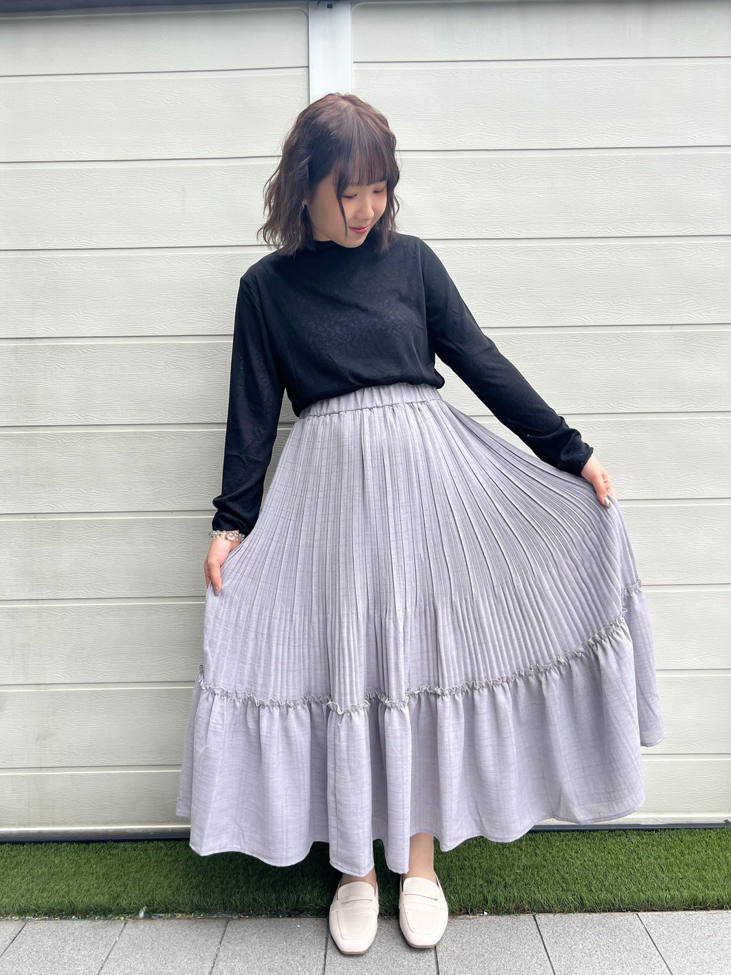 #VHB426 // 百 搭 細 褶 傘 裙