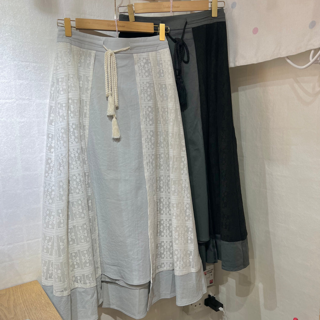 #VHB408 // Lace 拼 接 半 裙